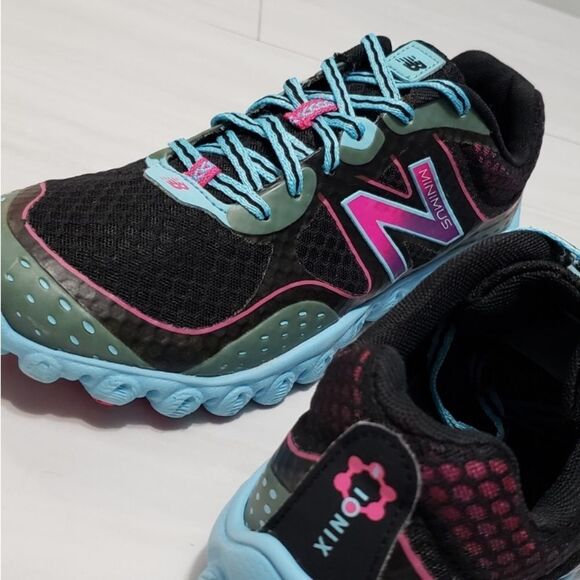 𝅺NEW Balance Minimus Running Shoes - Picture 7 of 13